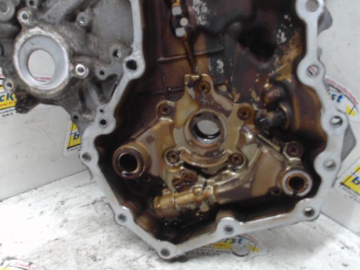 Timing cover from a Toyota Yaris II (P9) 1.33 16V Dual VVT-I 2009