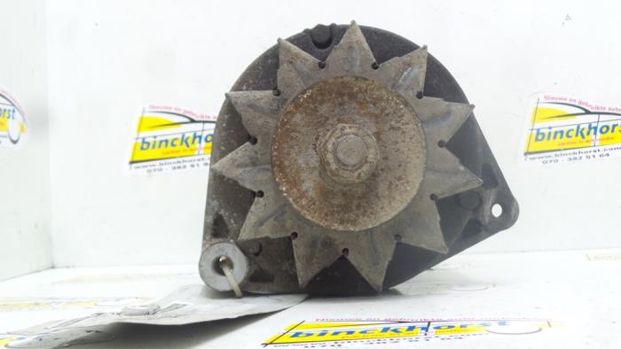 Begagnade Dynamo Renault R20/30 Pris € 36,75 Marginaltabell erbjuds av Binckhorst BV