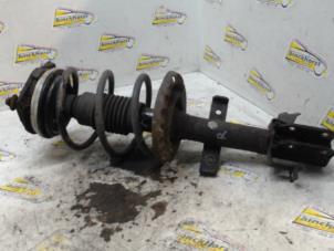 Used Front shock absorber rod, right Renault Clio III (BR/CR) 1.5 dCi 105 FAP Price € 36,75 Margin scheme offered by Binckhorst BV