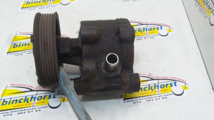 Usagé Pompe de direction Renault Megane (BA) 1.9D RN,RT Prix € 52,50 Règlement à la marge proposé par Binckhorst BV