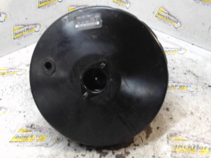 Usados Servofreno Renault Clio III (BR/CR) 1.2 16V 75 Precio € 36,75 Norma de margen ofrecido por Binckhorst BV