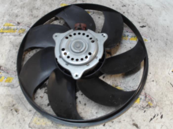 Cooling fans Ford Fiesta 6 1.25 16V A13101613D Binckhorst BV