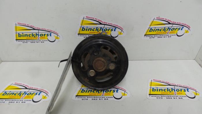 Begagnade Vattenpump Toyota Yaris (P1) 1.0 16V VVT-i Pris € 26,25 Marginaltabell erbjuds av Binckhorst BV