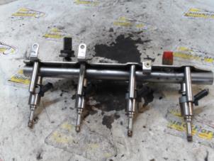 Used Fuel injector nozzle Skoda Octavia Combi (1Z5) 1.8 TSI 16V Price € 131,25 Margin scheme offered by Binckhorst BV