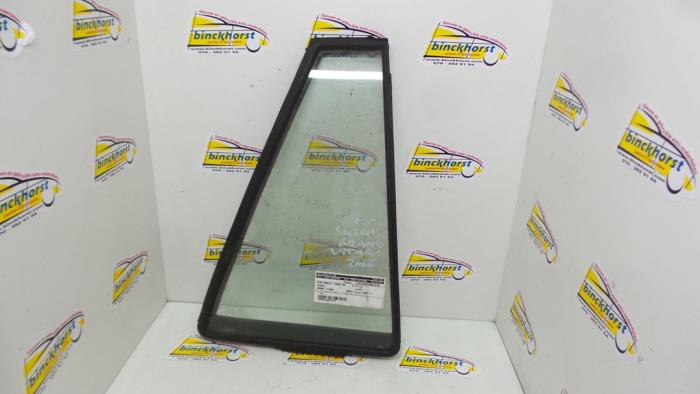 Usados Ventanilla triangular derecha detrás Suzuki Grand Vitara II (JT) 1.9 DDiS Precio € 36,75 Norma de margen ofrecido por Binckhorst BV