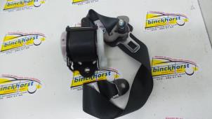 Used Rear seatbelt, right Mitsubishi L-200 2.5 DI-D 4x4 Price € 63,00 Margin scheme offered by Binckhorst BV