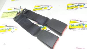 Usagé Insertion ceinture de sécurité arrière gauche Ford Escort 6 (AAL/ABL) 1.8 16V Prix € 21,00 Règlement à la marge proposé par Binckhorst BV