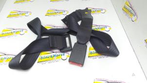 Usagé Insertion ceinture de sécurité arrière droite Ford Escort 6 (AAL/ABL) 1.8 16V Prix € 26,25 Règlement à la marge proposé par Binckhorst BV