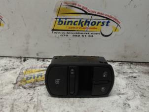 Used Electric window switch Opel Corsa D 1.4 16V Twinport Price € 10,50 Margin scheme offered by Binckhorst BV