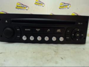 Gebrauchte Radio CD Spieler Fiat Scudo (270) 1.6 D Multijet Preis € 52,50 Margenregelung angeboten von Binckhorst BV