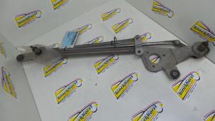 Used Wiper mechanism Suzuki Grand Vitara II (JT) 1.9 DDiS Price € 36,75 Margin scheme offered by Binckhorst BV