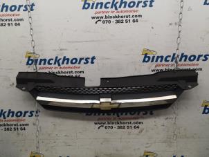 Używane Grill Chevrolet Kalos (SF69) 1.4 Cena € 26,25 Procedura marży oferowane przez Binckhorst BV