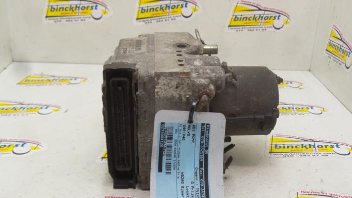 Usagé Bloc ABS Volvo S40 (VS) 2.0 16V Prix € 84,00 Règlement à la marge proposé par Binckhorst BV