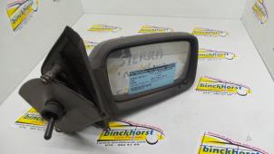 Usagé Rétroviseur extérieur droit Ford Sierra II 2.0 i (U9) Prix € 21,00 Règlement à la marge proposé par Binckhorst BV