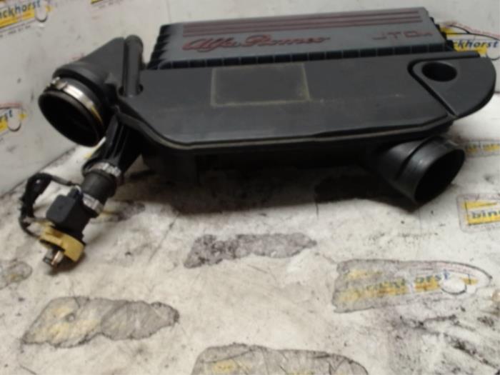 Gebrauchte Luftfiltergehäuse Alfa Romeo MiTo (955) 1.3 JTDm 16V Preis € 31,50 Margenregelung angeboten von Binckhorst BV