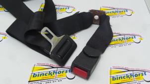 Gebrauchte Sicherheitsgurt Schließe links hinten Opel Corsa B (73/78/79) 1.4i Preis € 21,00 Margenregelung angeboten von Binckhorst BV