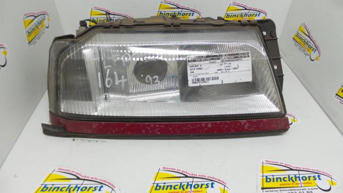 Używane Reflektor prawy Alfa Romeo 164 2.0 Super ie Twin Spark Cena € 42,00 Procedura marży oferowane przez Binckhorst BV