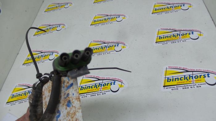 Sonde lambda d'un Renault Clio (B/C57/357/557/577) 1.2e Kat. 1991