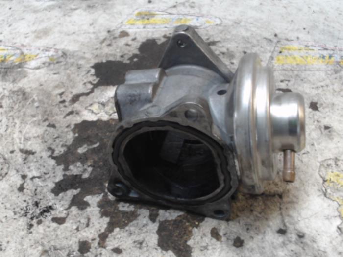 Usagé Valve RGE Volkswagen Passat (3C2) 1.9 TDI Prix € 27,56 Règlement à la marge proposé par Binckhorst BV