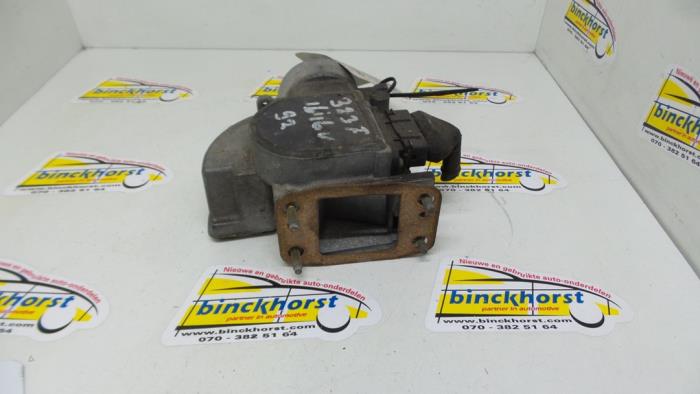 Begagnade Luftflödesmätare Mazda 323 F (BG14) 1.6i 16V Pris € 26,25 Marginaltabell erbjuds av Binckhorst BV