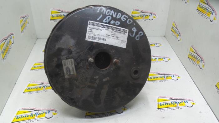Usagé Servo frein Ford Mondeo II 1.8i 16V Prix € 36,75 Règlement à la marge proposé par Binckhorst BV
