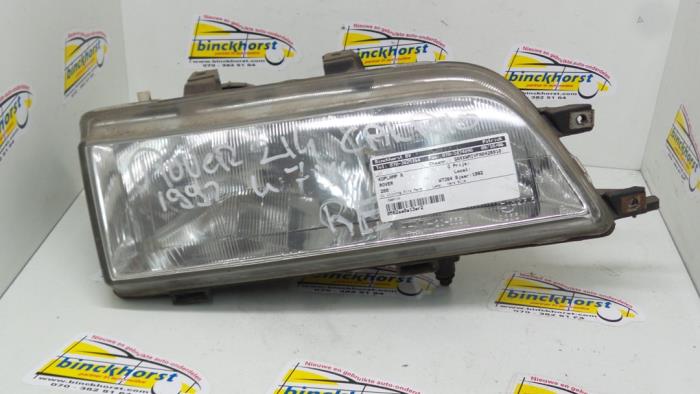 Używane Reflektor prawy Rover 200 (XW) 214 S,Si,GSi SPi 16V Cena € 31,50 Procedura marży oferowane przez Binckhorst BV