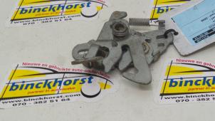 Used Bonnet lock mechanism Fiat Scudo (270) 1.6 D Multijet Price € 26,25 Margin scheme offered by Binckhorst BV