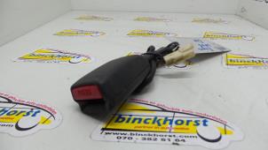 Used Front seatbelt buckle, left Mitsubishi L-200 2.5 DI-D 4x4 Price € 42,00 Margin scheme offered by Binckhorst BV