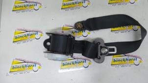 Used Rear seatbelt, left Mitsubishi L-200 2.5 DI-D 4x4 Price € 63,00 Margin scheme offered by Binckhorst BV