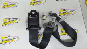 Used Rear seatbelt, left Mitsubishi L-200 2.5 DI-D 4x4 Price € 63,00 Margin scheme offered by Binckhorst BV