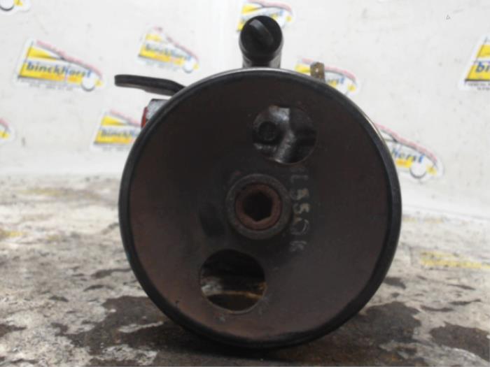 Usagé Pompe de direction Kia Picanto (BA) 1.0 12V Prix € 42,00 Règlement à la marge proposé par Binckhorst BV