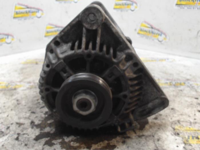 Usagé Dynamo Renault Twingo (C06) 1.2 Prix € 31,50 Règlement à la marge proposé par Binckhorst BV