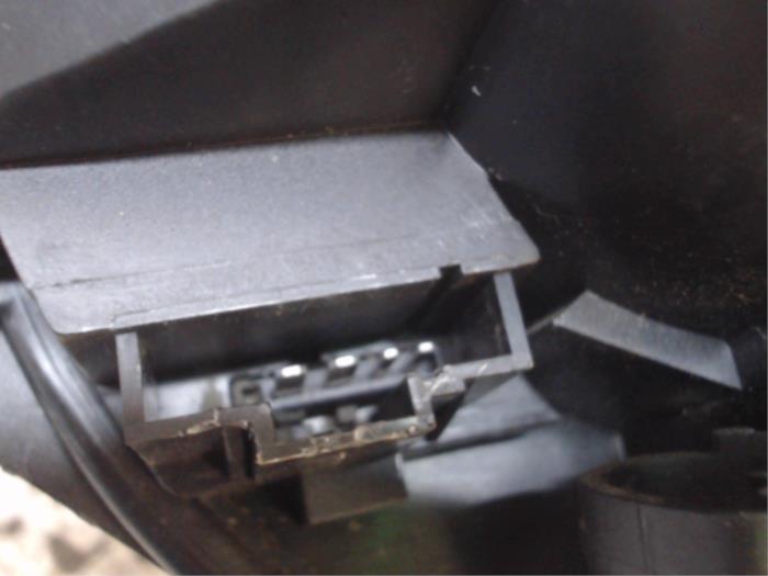 Silnik wentylatora nagrzewnicy z Fiat Stilo (192A/B) 1.8 16V 2002