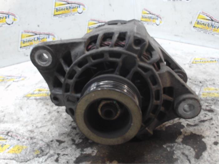Usagé Dynamo Fiat Stilo (192A/B) 1.8 16V Prix € 42,00 Règlement à la marge proposé par Binckhorst BV