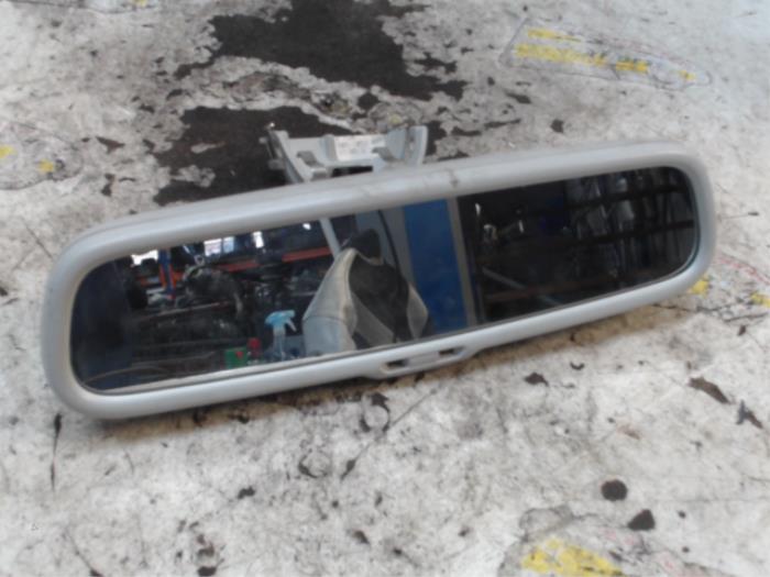 Używane Lusterko wewnetrzne Skoda Octavia Combi (1Z5) 2.0 TDI PD 16V Cena € 15,75 Procedura marży oferowane przez Binckhorst BV