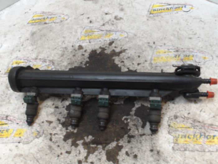 Usagé Système d'injection Volkswagen Golf IV Variant (1J5) 1.6 Prix € 36,75 Règlement à la marge proposé par Binckhorst BV