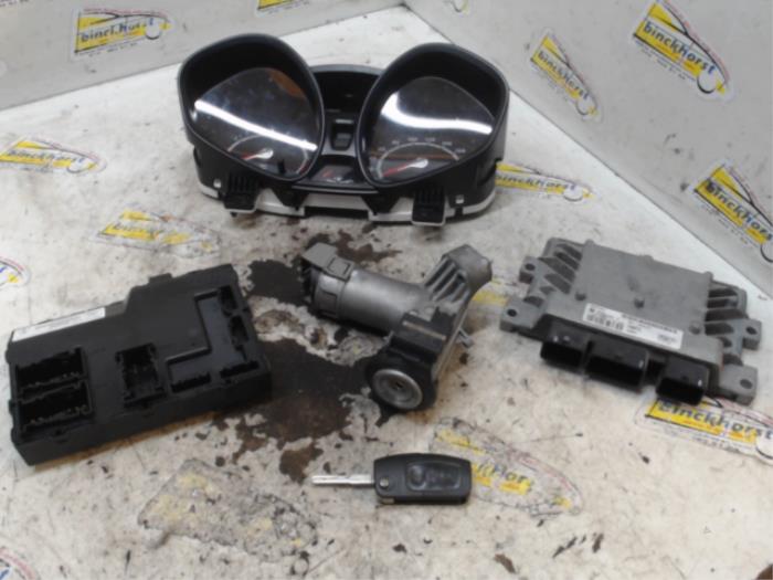 Used Ignition lock + computer Ford Fiesta 6 (JA8) 1.25 16V Price € 157,50 Margin scheme offered by Binckhorst BV