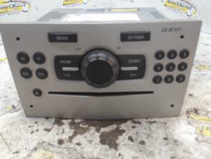 Gebrauchte Radio CD Spieler Opel Corsa D 1.4 16V Twinport Preis € 42,00 Margenregelung angeboten von Binckhorst BV