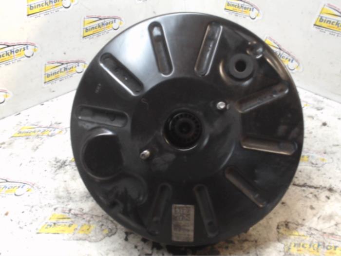 Usagé Servo frein Volkswagen Caddy III (2KA,2KH,2CA,2CH) 1.6 TDI 16V Prix € 47,25 Règlement à la marge proposé par Binckhorst BV