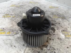 Usados Motor de ventilador de calefactor Hyundai Atos 1.1 12V Precio € 26,25 Norma de margen ofrecido por Binckhorst BV
