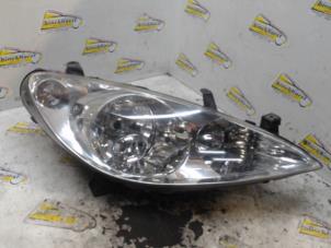 Used Headlight, right Peugeot 307 (3A/C/D) 1.4 Price € 31,50 Margin scheme offered by Binckhorst BV
