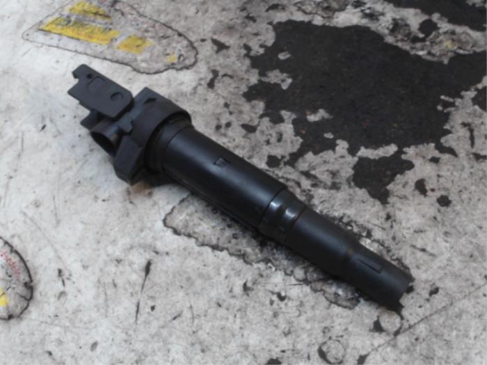 Ignition coil from a Citroën C4 Picasso (UD/UE/UF) 1.6 16V VTi 120 2011