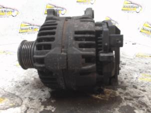 Dynamo van een Volkswagen Lupo (6X1) 1.2 TDI 3L 2002