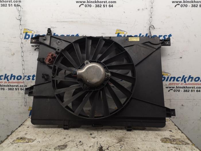 Cooling fans from a Alfa Romeo 159 Sportwagon (939BX) 1.9 JTDm 16V 2007