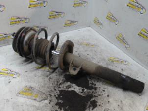 Used Front shock absorber rod, right BMW 3 serie Compact (E46/5) 316ti 16V Price € 42,00 Margin scheme offered by Binckhorst BV