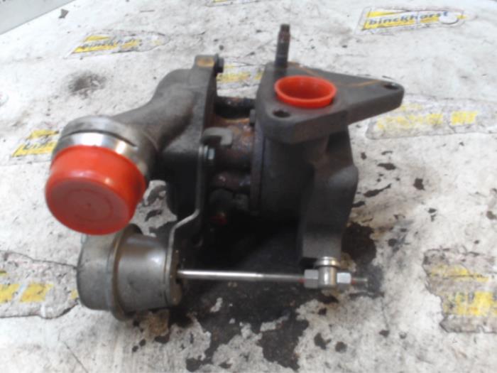 Usagé Turbo Renault Modus/Grand Modus (JP) 1.5 dCi 85 Prix € 99,75 Règlement à la marge proposé par Binckhorst BV