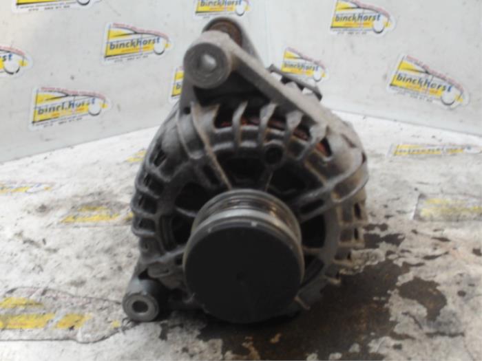 Usagé Dynamo Opel Corsa D 1.4 16V Twinport Prix € 42,00 Règlement à la marge proposé par Binckhorst BV