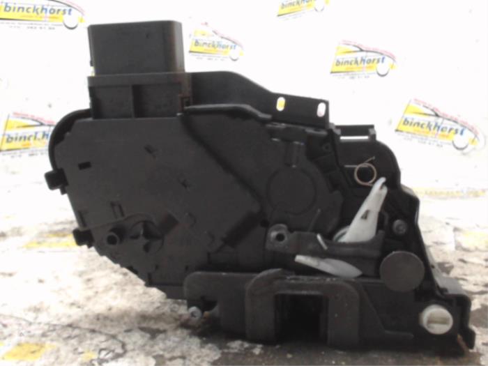 Rear door mechanism 4-door, right from a Ford S-Max (GBW) 2.0 TDCi 16V 140 2009