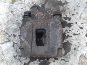 Used Rear brake calliper, left Jeep Cherokee/Liberty (KJ) 2.8 CRD 16V Price € 52,50 Margin scheme offered by Binckhorst BV