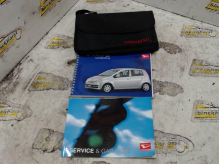 Używane Instrukcja Daihatsu Cuore (L251/271/276) 1.0 12V DVVT Cena € 26,25 Procedura marży oferowane przez Binckhorst BV